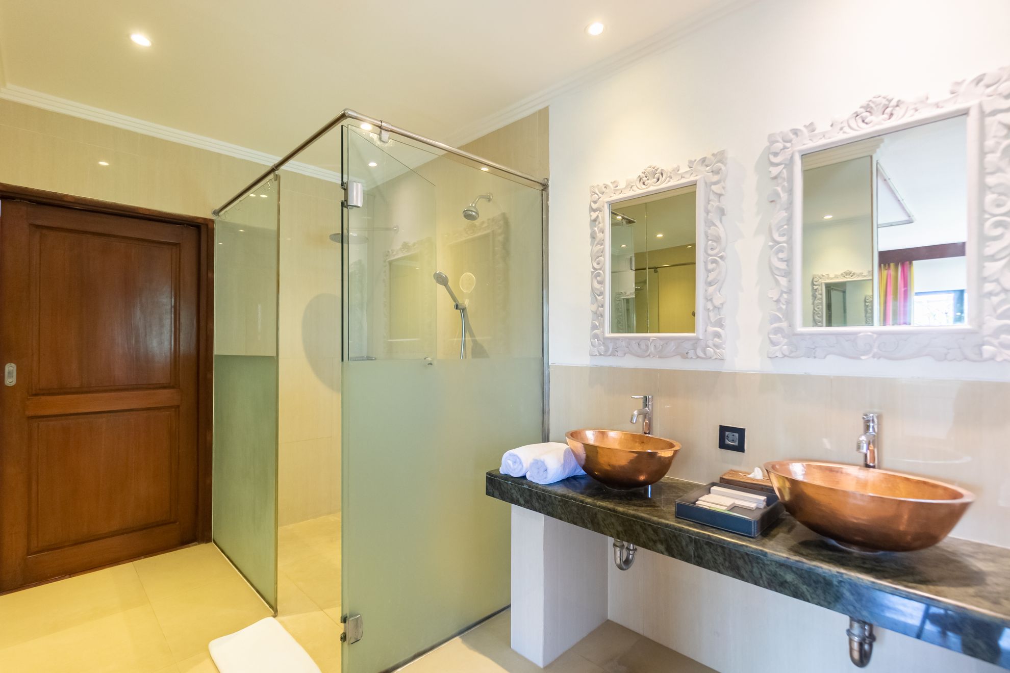 shanti-pyaar-bath2